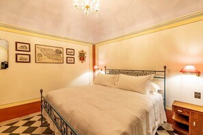 WiFi, bed sheets - Donna Lavinia with indoor pool (Città della Pieve)