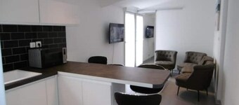 Pretty, comfortable house for 4 people, only 50 metres from the beach