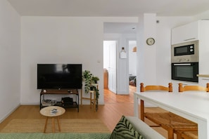 TV - Appartement calme et lumineux en centre ville (Vichy)
