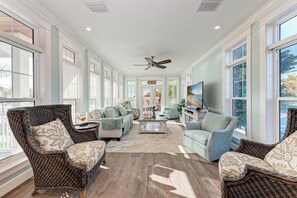 Living area - Elm Street Retreat - by Island Real Estate Vactions (Anna Maria)