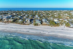 On the beach - Elm Street Retreat - by Island Real Estate Vactions (Anna Maria)