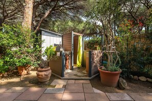 Property grounds - Casa Maria vacation home in Sardinia (Santa Margherita di Pula)