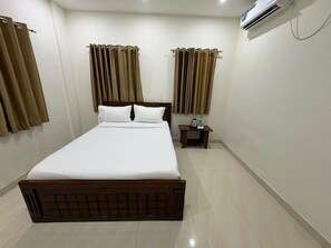 Deluxe Double Room, City View