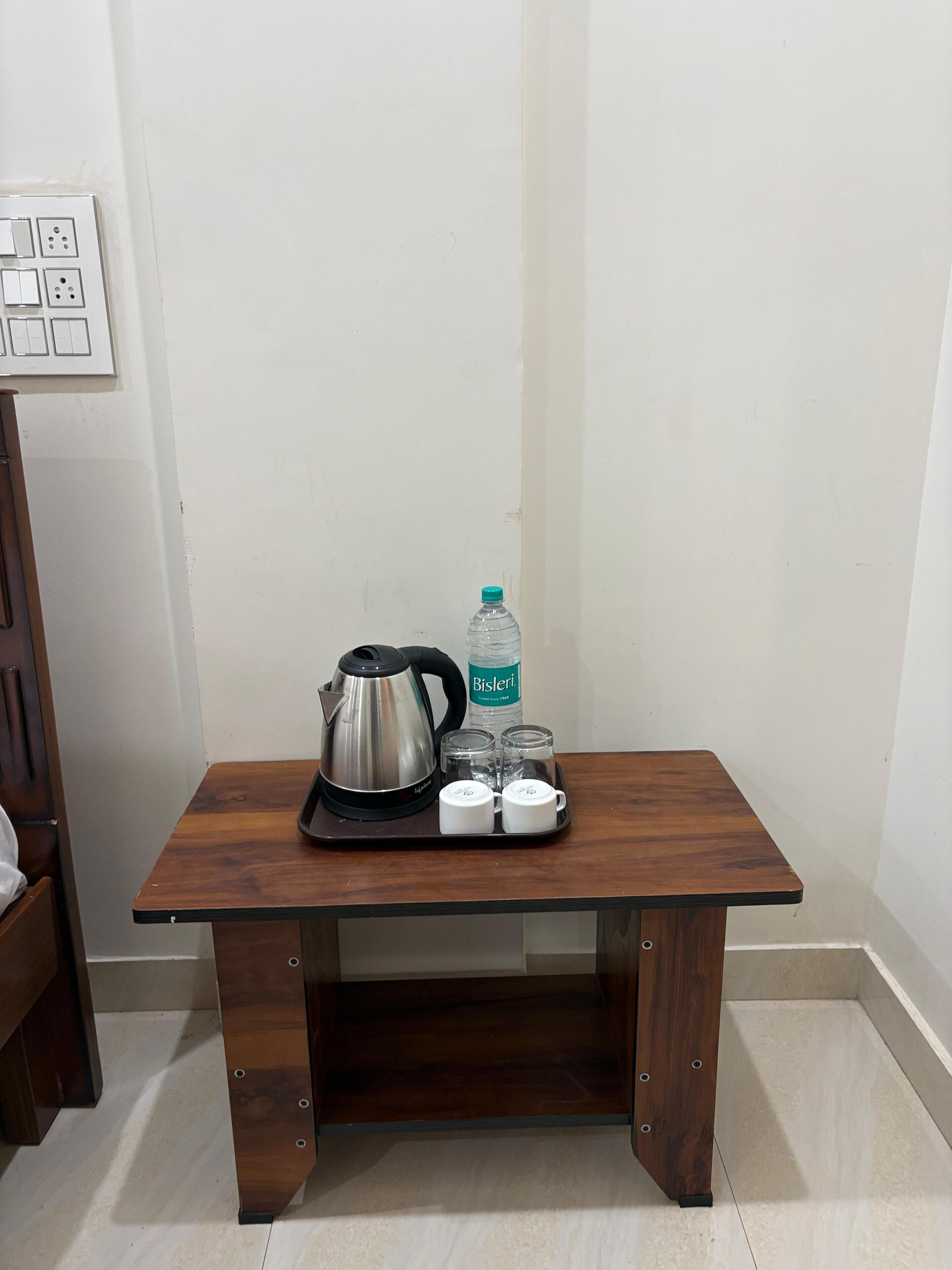 Deluxe Double Room, City View | Interior