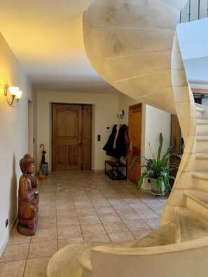 Interior - Stone house of character with pool & spa, space and authenticity (Bagnols-sur-Cèze)