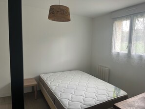 Strykejern/-brett, wi-fi og sengetøy