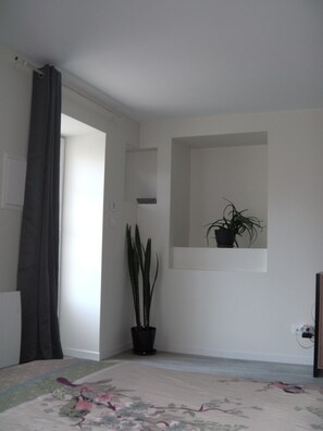 Accès Internet, draps fournis