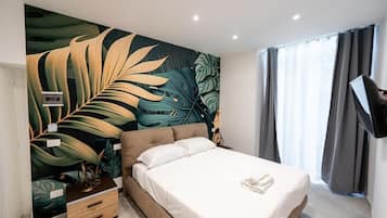 In-room safe, soundproofing, free WiFi