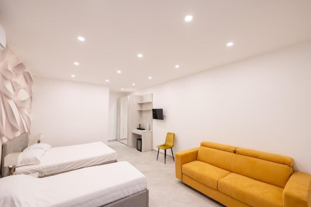 Deluxe-huone | Tallelokero huoneessa, äänieristys, ilmainen Wi-Fi