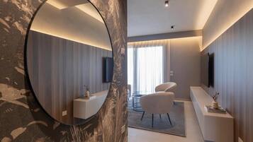 Premium Apartment, 2 Bedrooms, Balcony | Interior