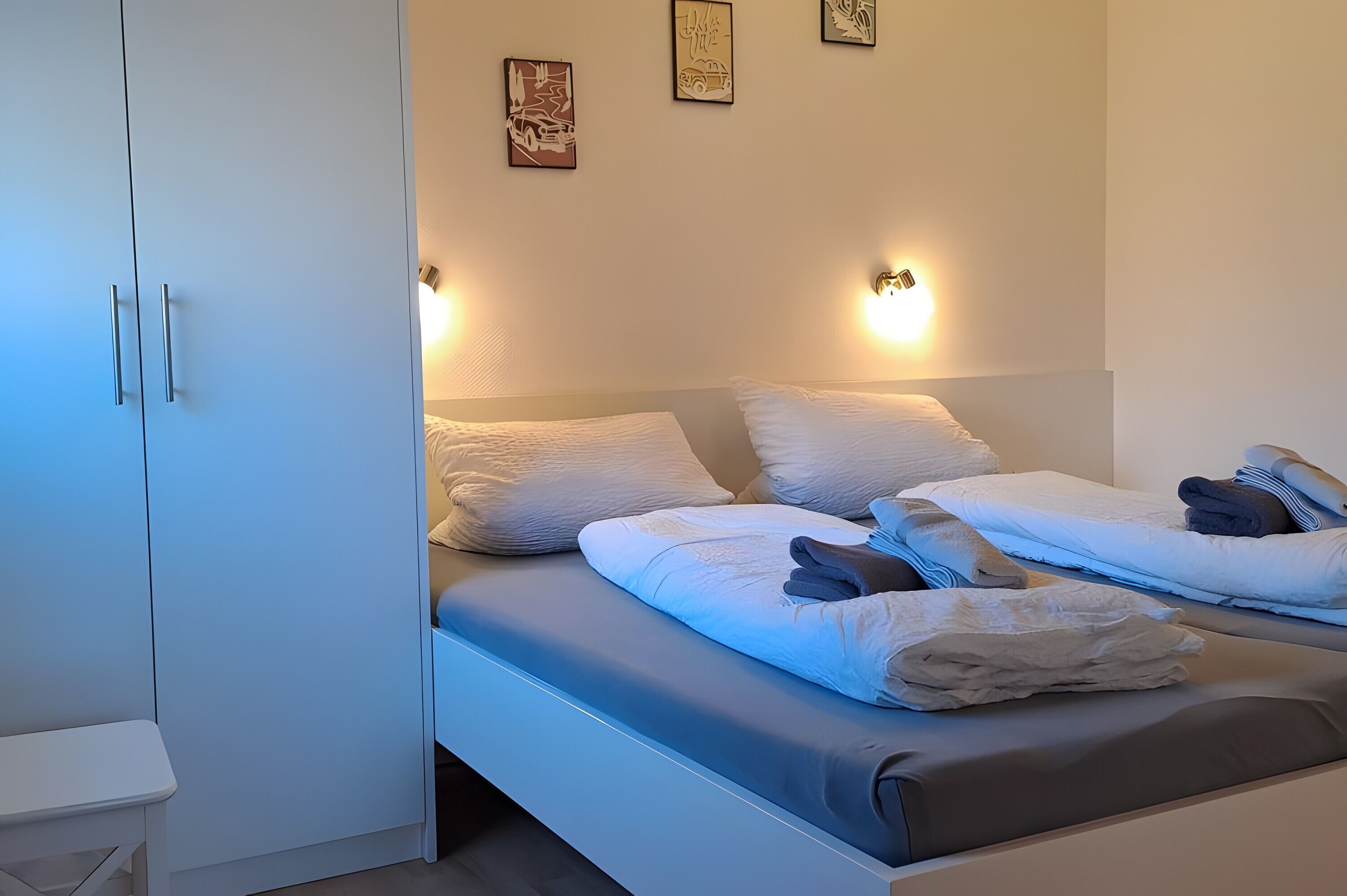 Bügeleisen/Bügelbrett, WLAN, Bettwäsche