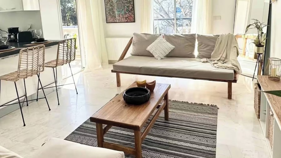 Saint Germain Apartment in La Marsa Cailloux