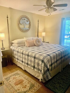 4 bedrooms, desk, iron/ironing board, travel cot