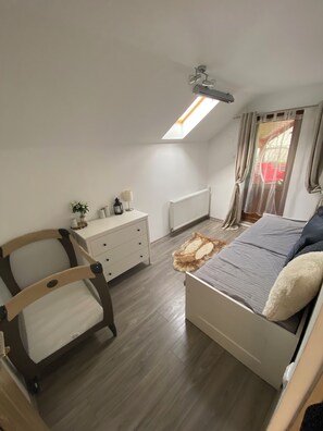 Fer et planche à repasser, Wi-Fi, draps fournis