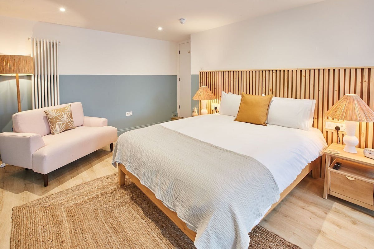 豪華四人房, 獨立浴室 | 免費 Wi-Fi