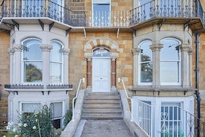 Estudio Deluxe, baño privado | Detalle del exterior