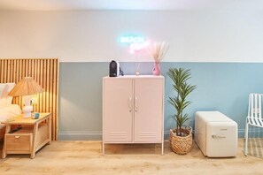 Interior - Beach House Rooms (Scarborough)