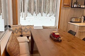 Dining - Forest Adventure Cabin Steps from Lac Schryer (Montpellier)