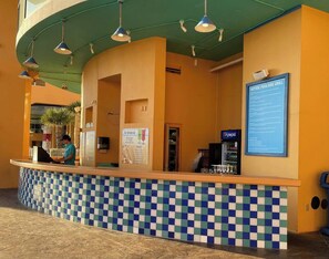 Lobby - Sand-Toes Living | Gulf-Front, Walk to Pier Park (Panama City Beach)