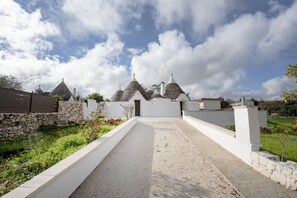 Property grounds - GuestHost - Trullo Angelica (Martina Franca)