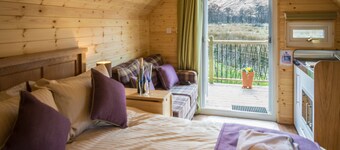 Cosy Eco Cabin with stunning views