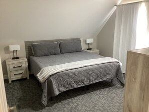 1 多间卧室、办公桌、熨斗/熨衣板、免费 WiFi
