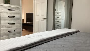 1 chambre, bureau, fer et planche à repasser, accès au Wi-Fi (inclus)