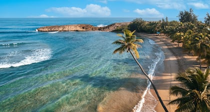 Isabela Surfers Suite, Jobos+Middles Beach, 2 min walk plaza, 2 min drive beach