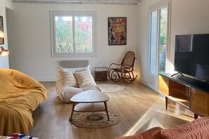 Living area - Hossegor Grande Casa Landaise (Tosse)