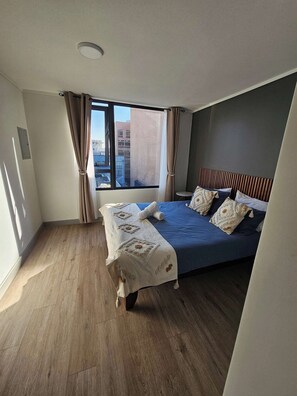 1 chambre, fer et planche à repasser, Wi-Fi, literie fournie