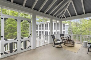 Interior - 30a Caspian Blue Carriage Cozy 1-bedrm house pet friendly close to pool & beach (Watersound)
