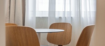 Lisbon Oriente Suites by Olala Homes 