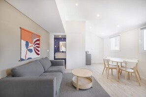 Deluxe Duplex | Living area - Lisbon Oriente Suites by Olala Homes  (Lisbon)