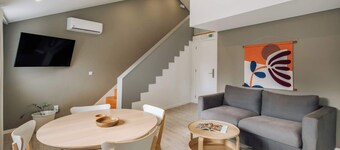 Lisbon Oriente Suites by Olala Homes