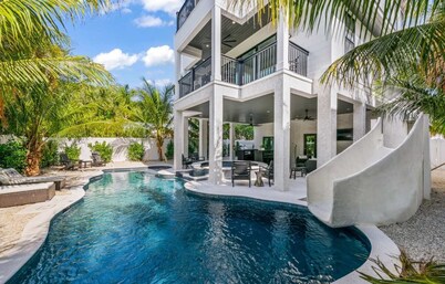 Seashell Esta – Luxe Siesta Key Escape