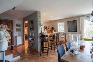 Dining - La Maison des Restanques (Cabrières-d'Avignon)