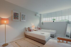 Studio - Colorful Studio 1 Municipal Pool by Vacationy (Porto)