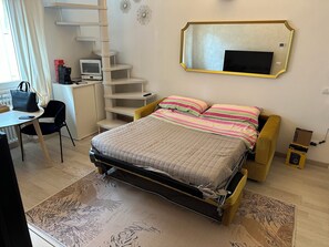 Iron/ironing board, WiFi, bed sheets - Vrbo Property (Rimini)