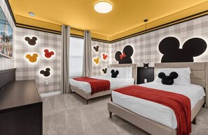 Room - NEW 07 Bedroom/ Game Room At Windsor Island (Davenport)