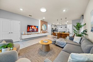 Fernseher, Kamin, Videospiele
