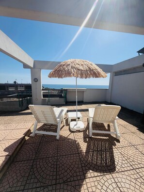 Terrace/patio - Attico del Sole con Vista Mare e Terrazza (Marina di Andora)
