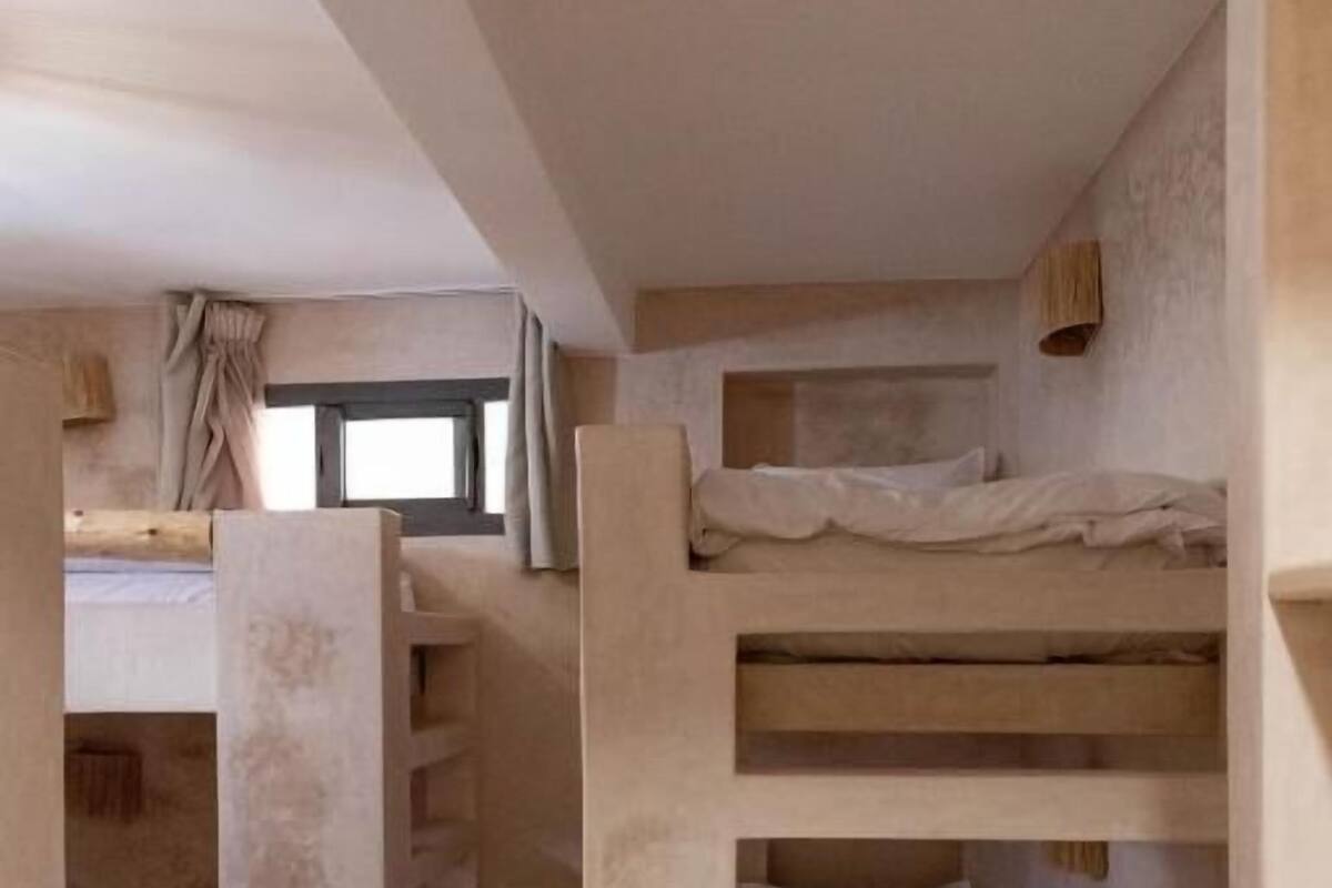 Fælles sovesal - privat badeværelse | Gratis Wi-Fi