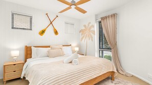 Iron/ironing board, travel cot, free WiFi, bed sheets - Roya by the Beach by Experience Jervis Bay (Vincentia)