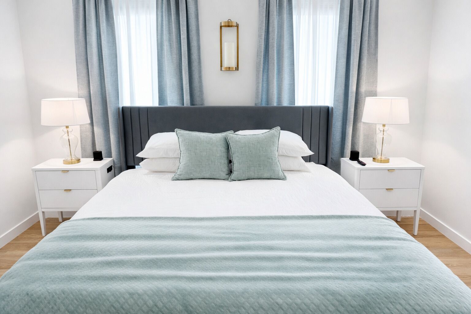3 bedrooms, iron/ironing board, travel crib, WiFi (free)