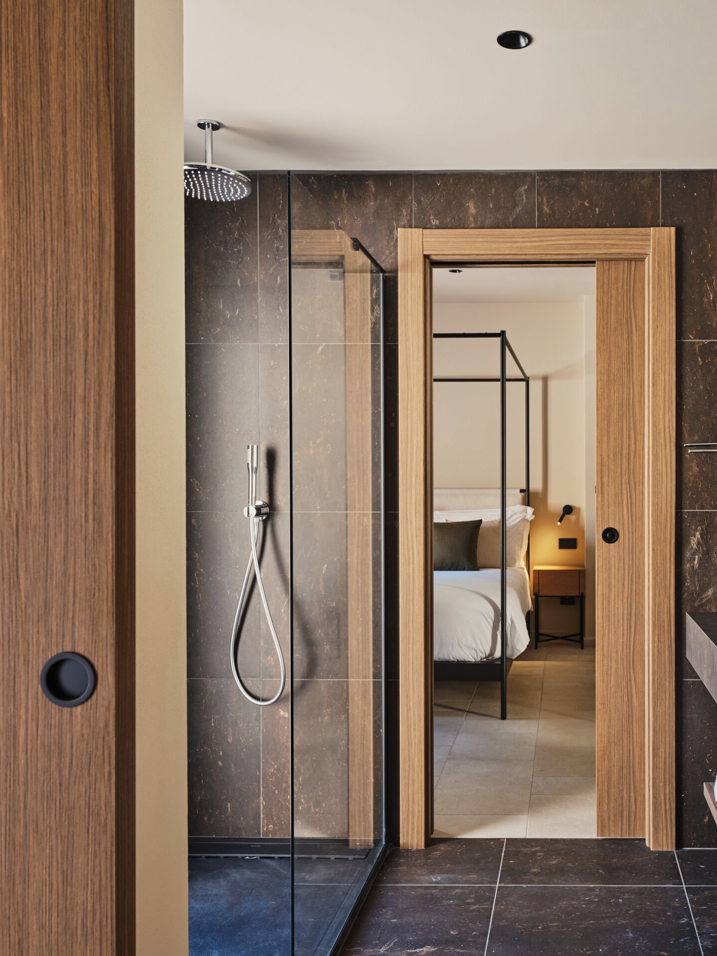 Family Suite | Bagno | Doccia, asciugacapelli, asciugamani, sapone