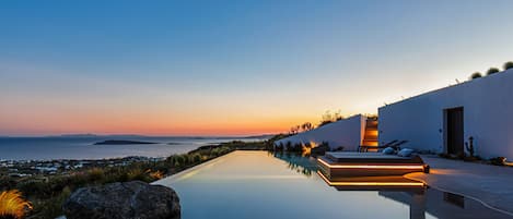 Luxury Villa, 5 Bedrooms, Partial Sea View | Pool | Seasonal outdoor pool