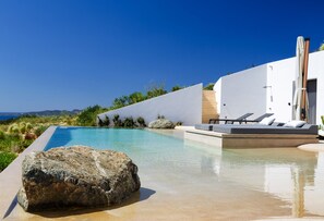 Luxury Villa, 5 Bedrooms, Partial Sea View | Pool | Seasonal outdoor pool - Paros Villa Skylines Estate I (Paros)