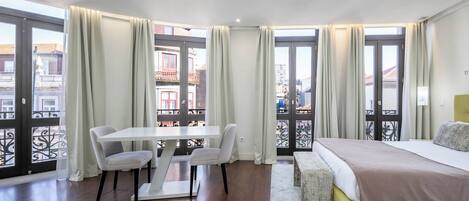 开间 | 免费 WiFi