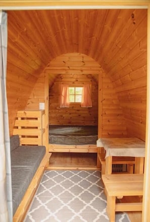 Tente classique, vue sur le jardin | AccĂšs au Wi-Fi (inclus)