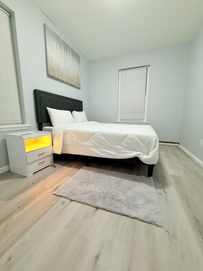 2 bedrooms, desk, free WiFi - Prime Montclair Location 2mins walk to NYC train station (Montclair)